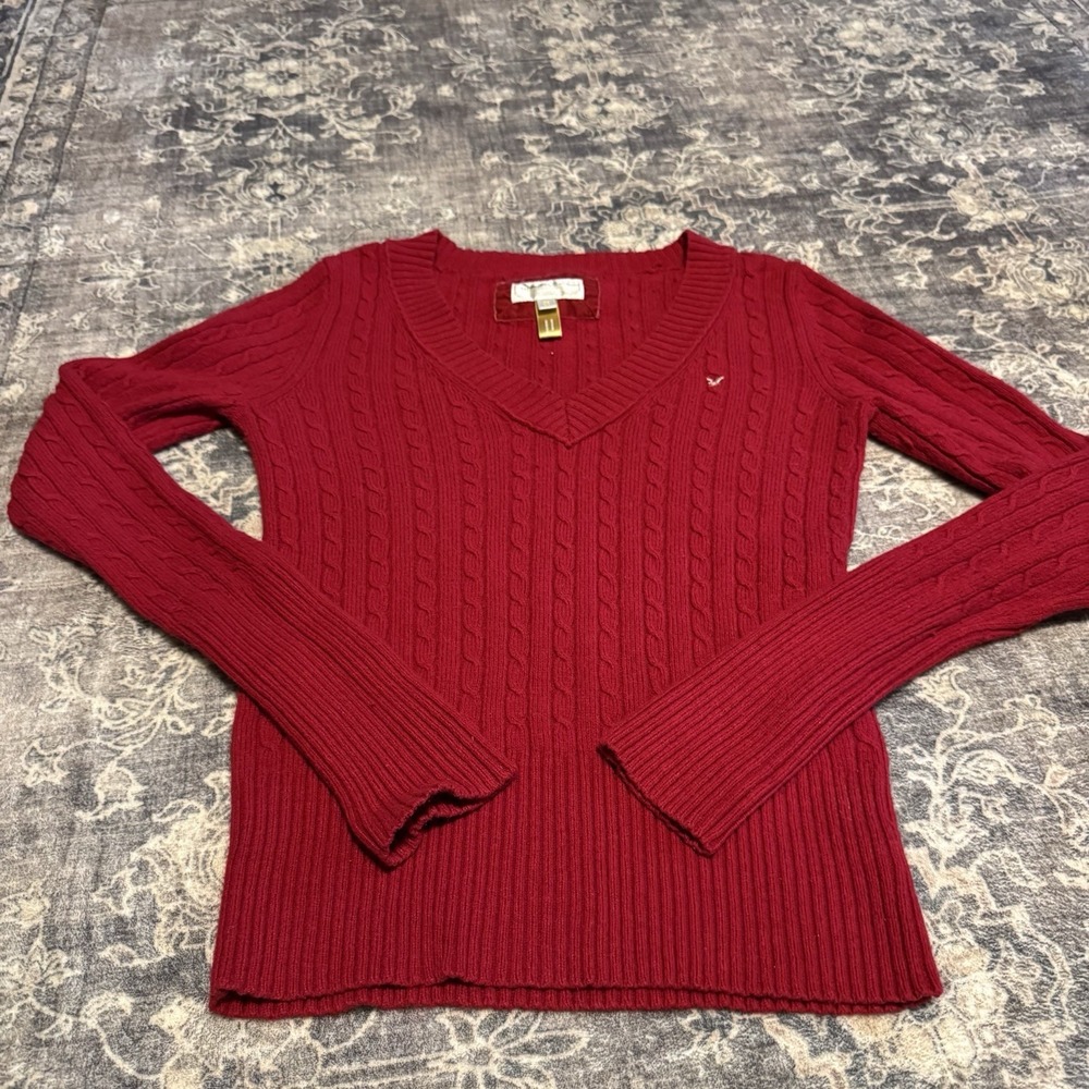 American Eagle Y2K Sweater Sz M Cable Knit Fitted Red W Gold Eagle Plunge V Neck